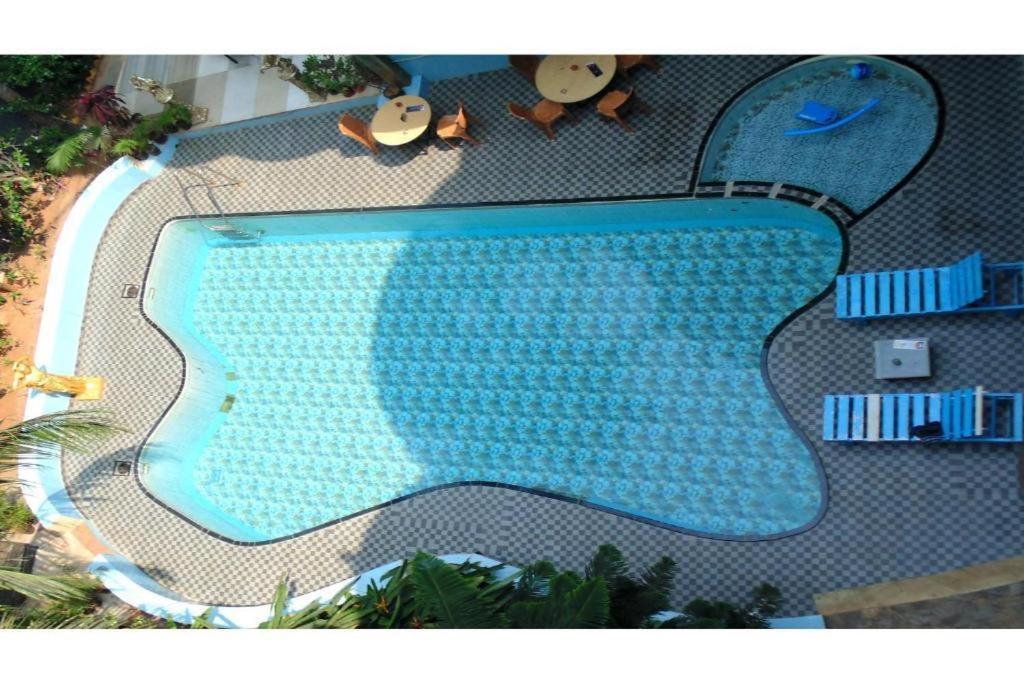 Hotel Jolly Panda Goa Candolim Exterior foto
