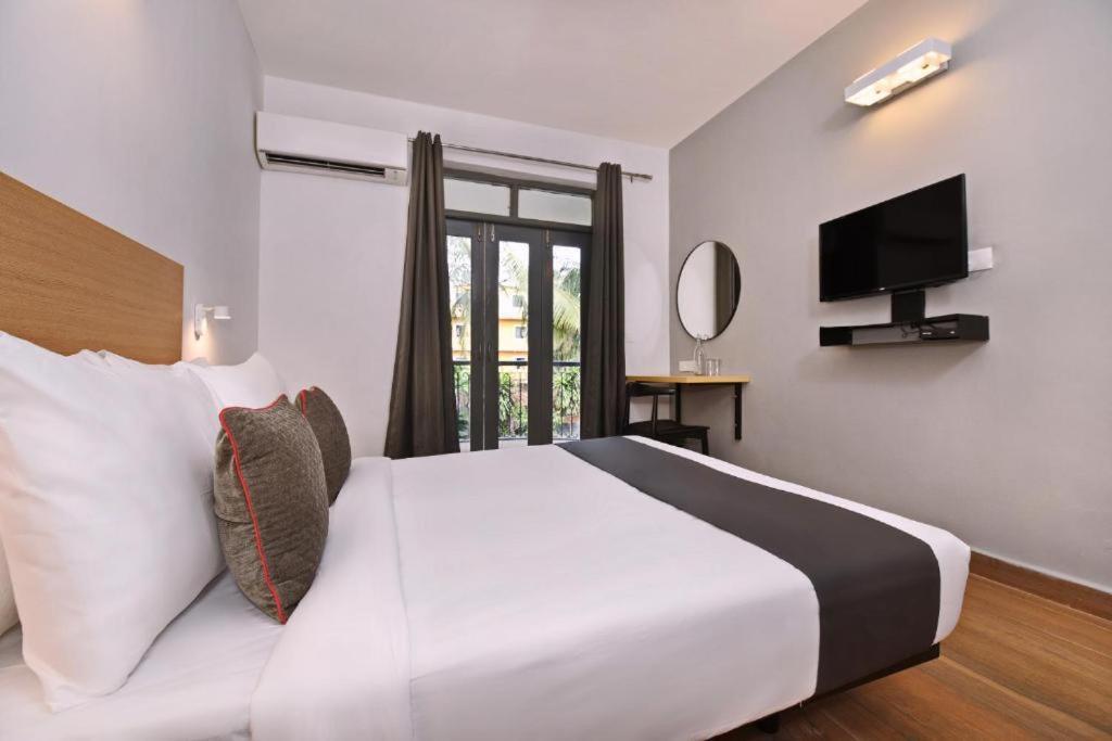 Hotel Jolly Panda Goa Candolim Exterior foto