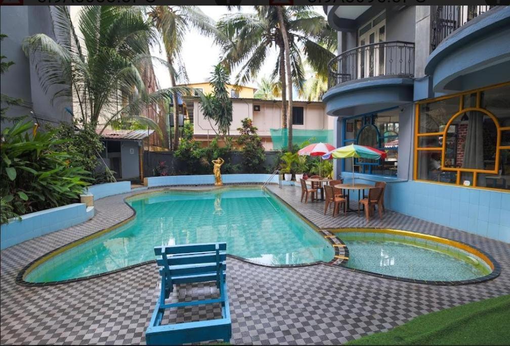 Hotel Jolly Panda Goa Candolim Exterior foto