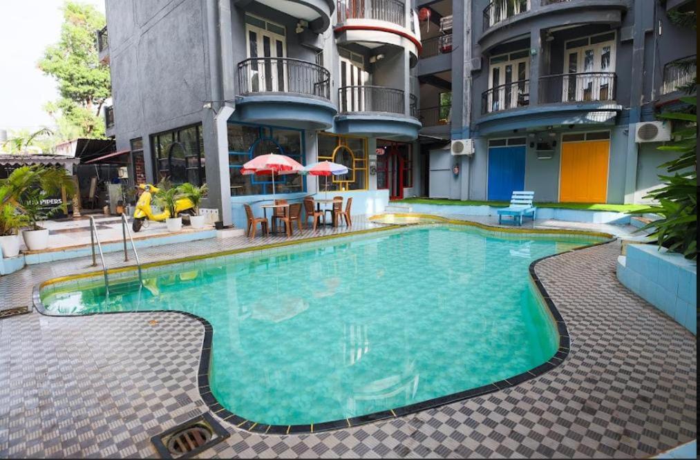 Hotel Jolly Panda Goa Candolim Exterior foto
